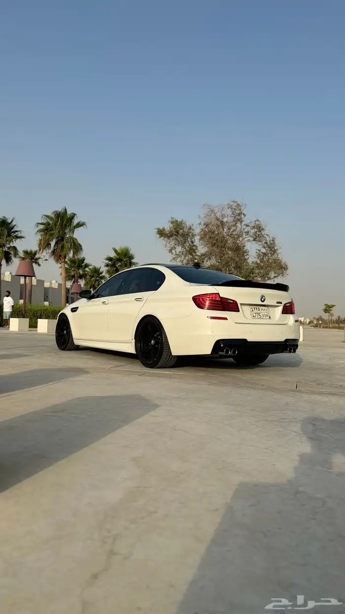 للبيع او البدل بي ام دبليو ام 5 BMW M5 2016 4