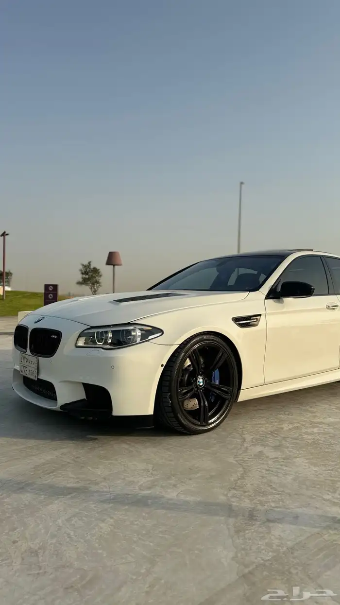 للبيع او البدل بي ام دبليو ام 5 BMW M5 2016 3