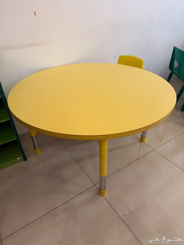 طاولة اطفال 1