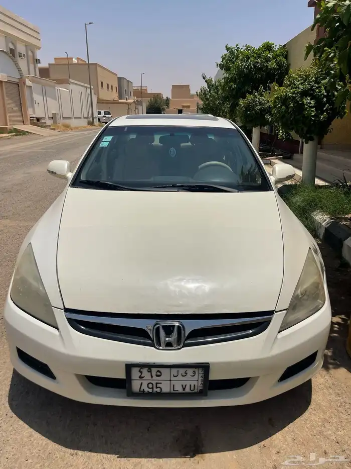 سيارة هوندا اكورد 8
