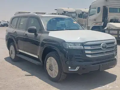 لاندكروزر بنزين 2025 جي اكس ار 4 اسود 1