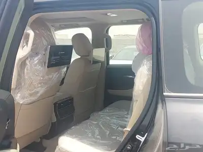 لاندكروزر بنزين 2025 جي اكس ار 4 اسود 6