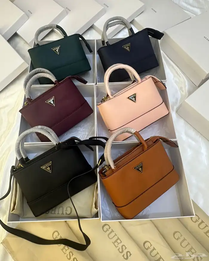 شنط برادا ميوميو كوتش سان لوران شانيل مع الملحقات 5