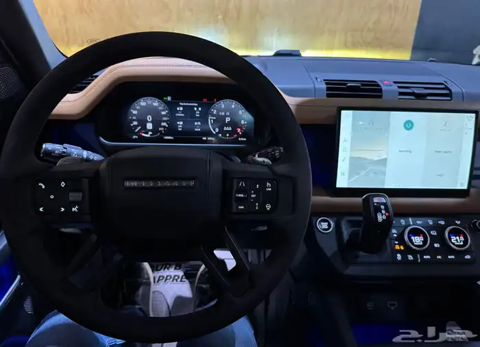 دفندر 2023 داخليه جملي V8 نظيف P110 7