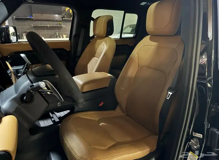 دفندر 2023 داخليه جملي V8 نظيف P110 6
