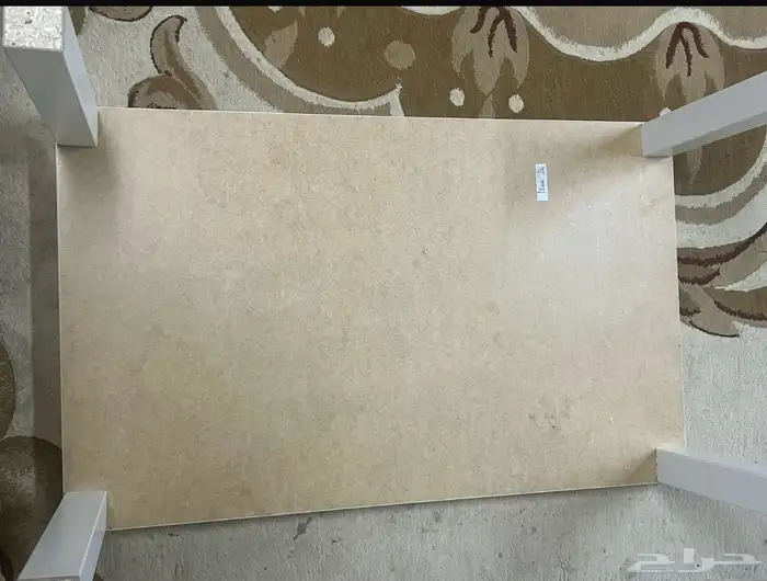 طاولة قهوة من ايكيا كبيره ابيض 3