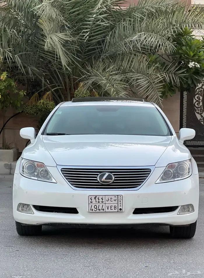 لكزس LS460 مخزن وكالة 2008 فل كامل 3