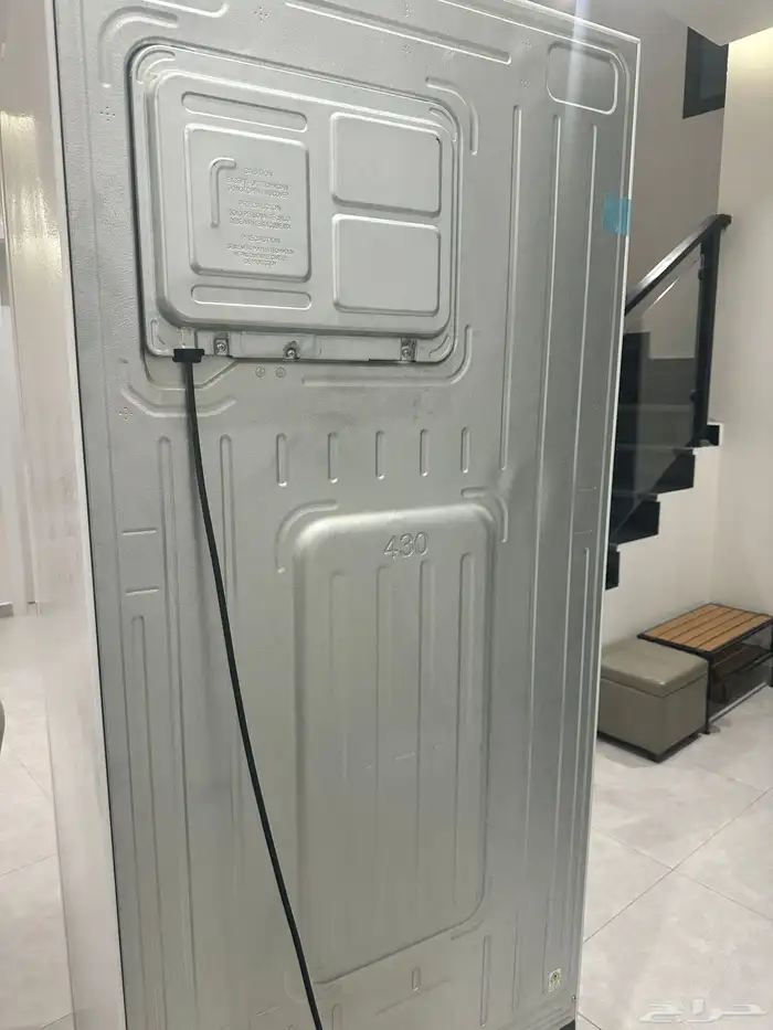 ثلاجة سامسونج اشبه بالجديدة 6