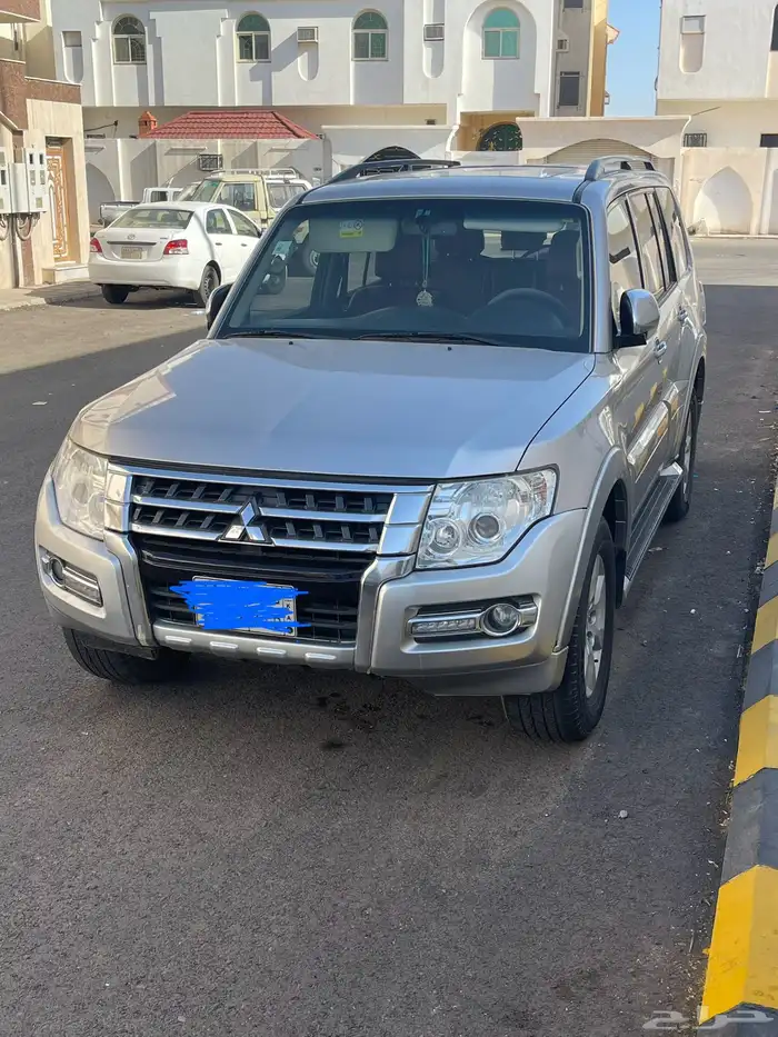 ميتسوبيشي باجيرو 3