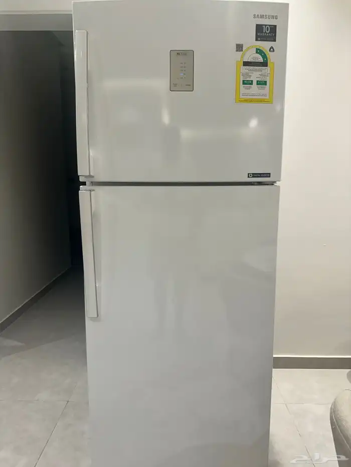 ثلاجة سامسونج اشبه بالجديدة 3