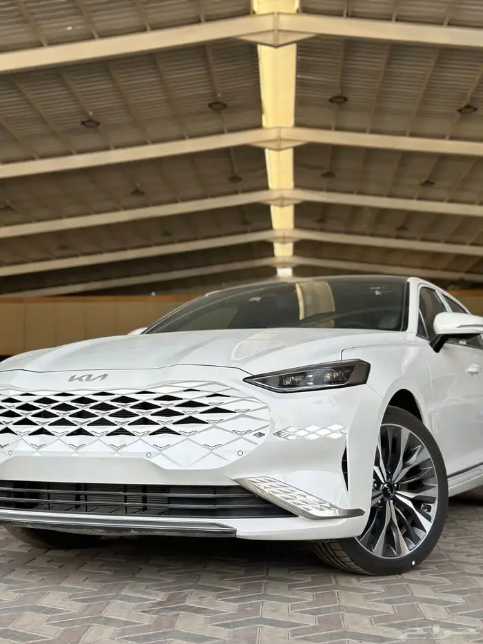 كيا K8 جي ال 3 نص فل موديل 2024 3