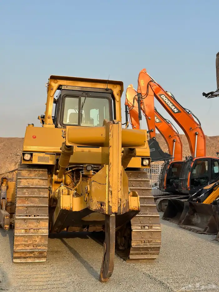 بلدوزر D9R كتربلر الزاهد نظيف جدا  موديل 2011 9