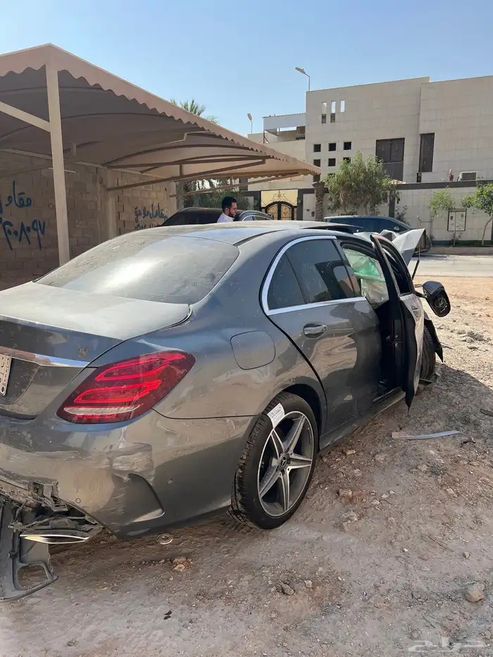 مرسيدس C200 2018 AMG مصدوم تشليح 2