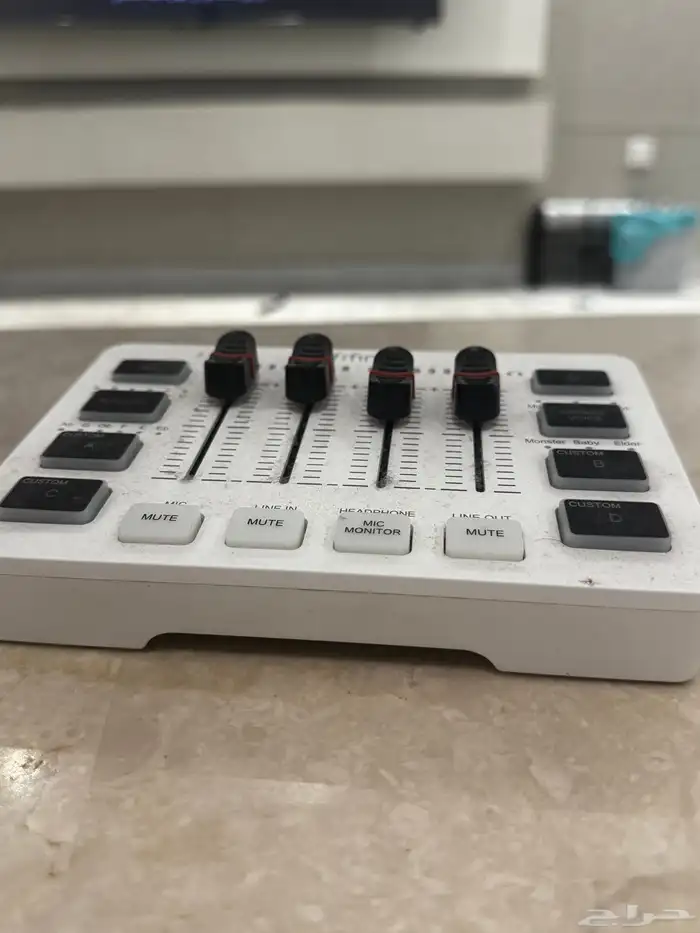 مك سر جديد بكرتونه fifine 6