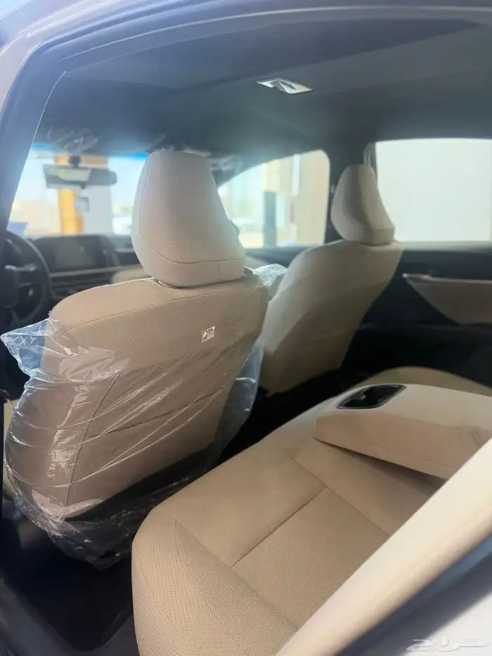 كامري 2025 بنزين E 12