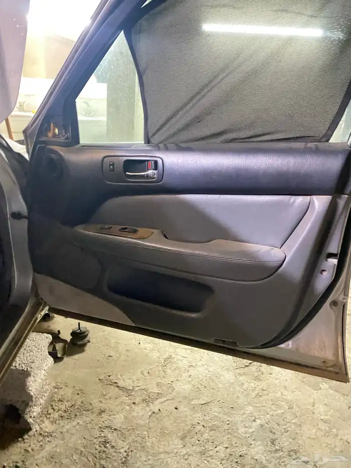 لكزس LS400 موديل 97 للبيع 4