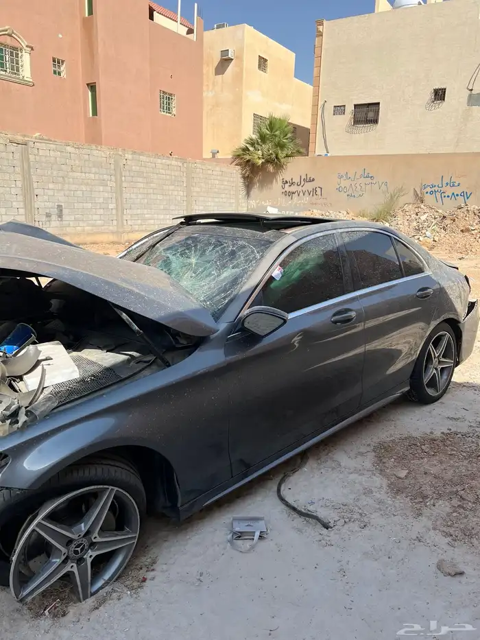 مرسيدس C200 2018 AMG مصدوم تشليح 4