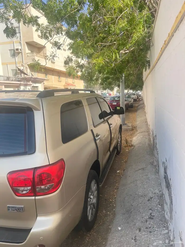 توياتا سكويا2014 بحاله ممتاز 1