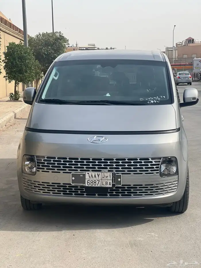 هونداي ستاريا 11راكب 4