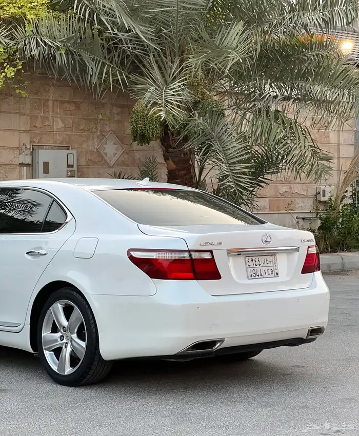 لكزس LS460 مخزن وكالة 2008 فل كامل 15