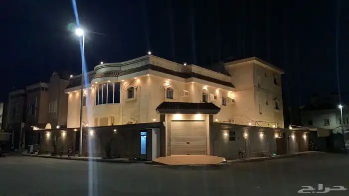 فلة وثلاث شقق للبيع الرحيلي طيبة جدة 1