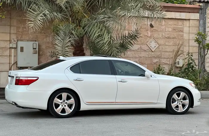 لكزس LS460 مخزن وكالة 2008 فل كامل 6