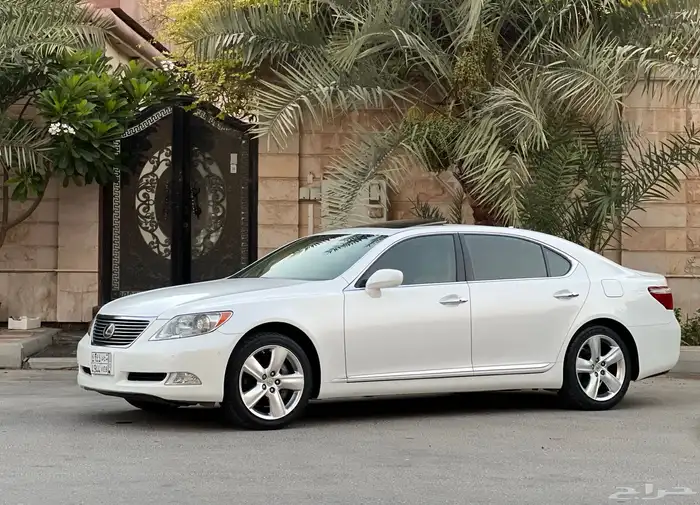 لكزس LS460 مخزن وكالة 2008 فل كامل 19