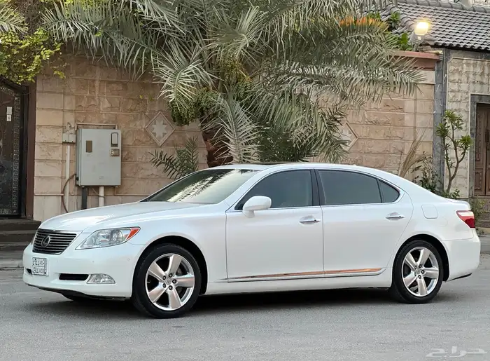 لكزس LS460 مخزن وكالة 2008 فل كامل 9