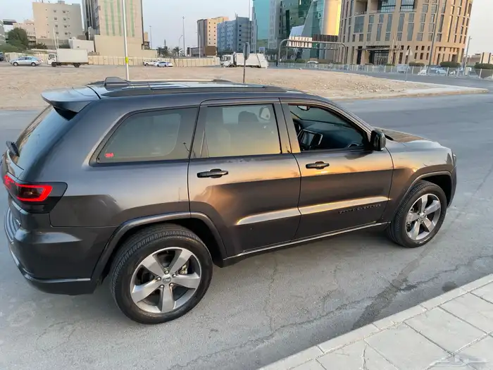 جيب قراند شيروكي اوفرلاند 2014 v8 4
