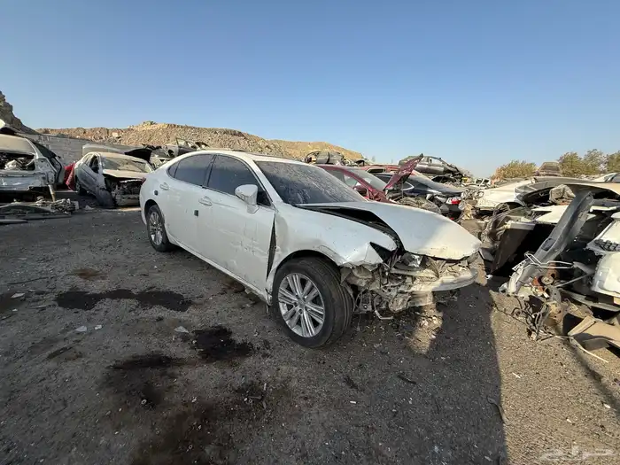 لكزس es350 قطع غيار فقط 1