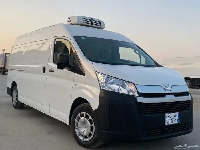 باص تويوتا هايس 2021 سقف عالي ثلاجة 1