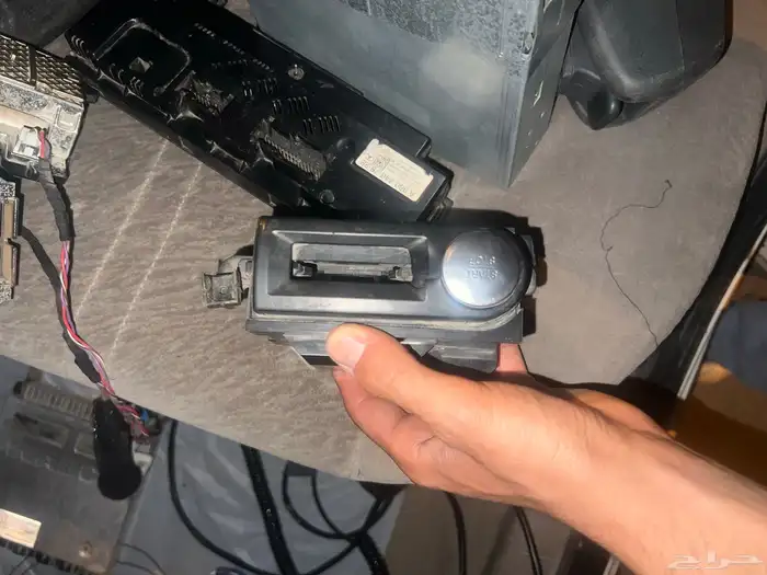 قطع راس تريلا امبي ثري وا امبي فور كهربائية مرسيدس اكترس 3
