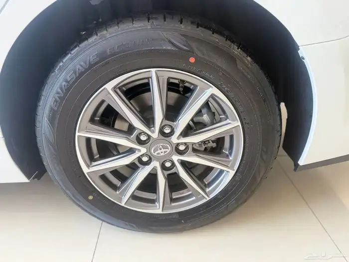 كامري 2025 بنزين E 14