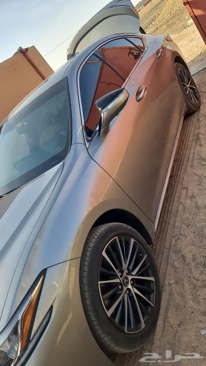 لكزس 2023 ES350 3