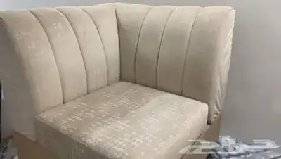 كنب جديد للبيع مع طاولة عفراء 1