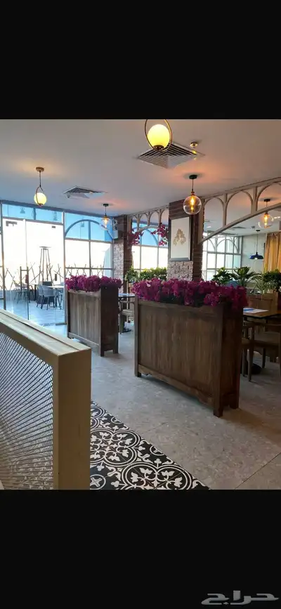 تصميم وتنفيذ مشاريع ومحلات ومطاعم وكفيهات و فلل 36