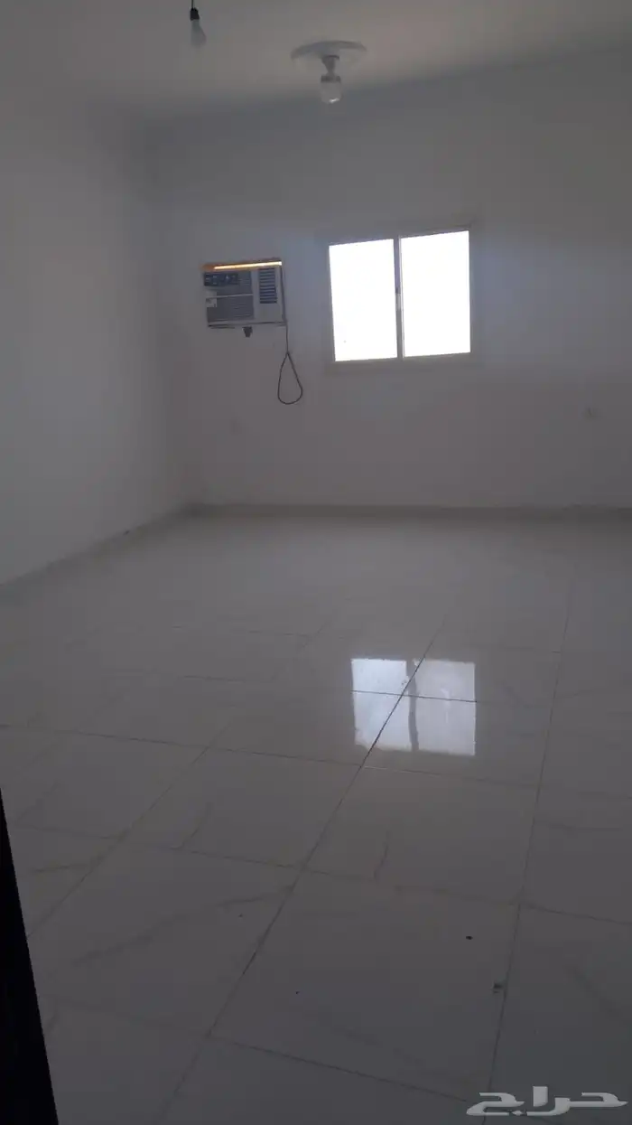 غرف عزاب فاخرة للإيجار 5