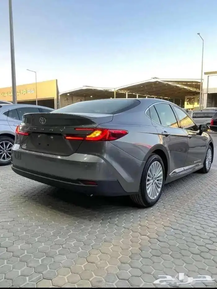تويوتا كامري 2025 بنزينLE 2025-بطاقه جمركيه 3