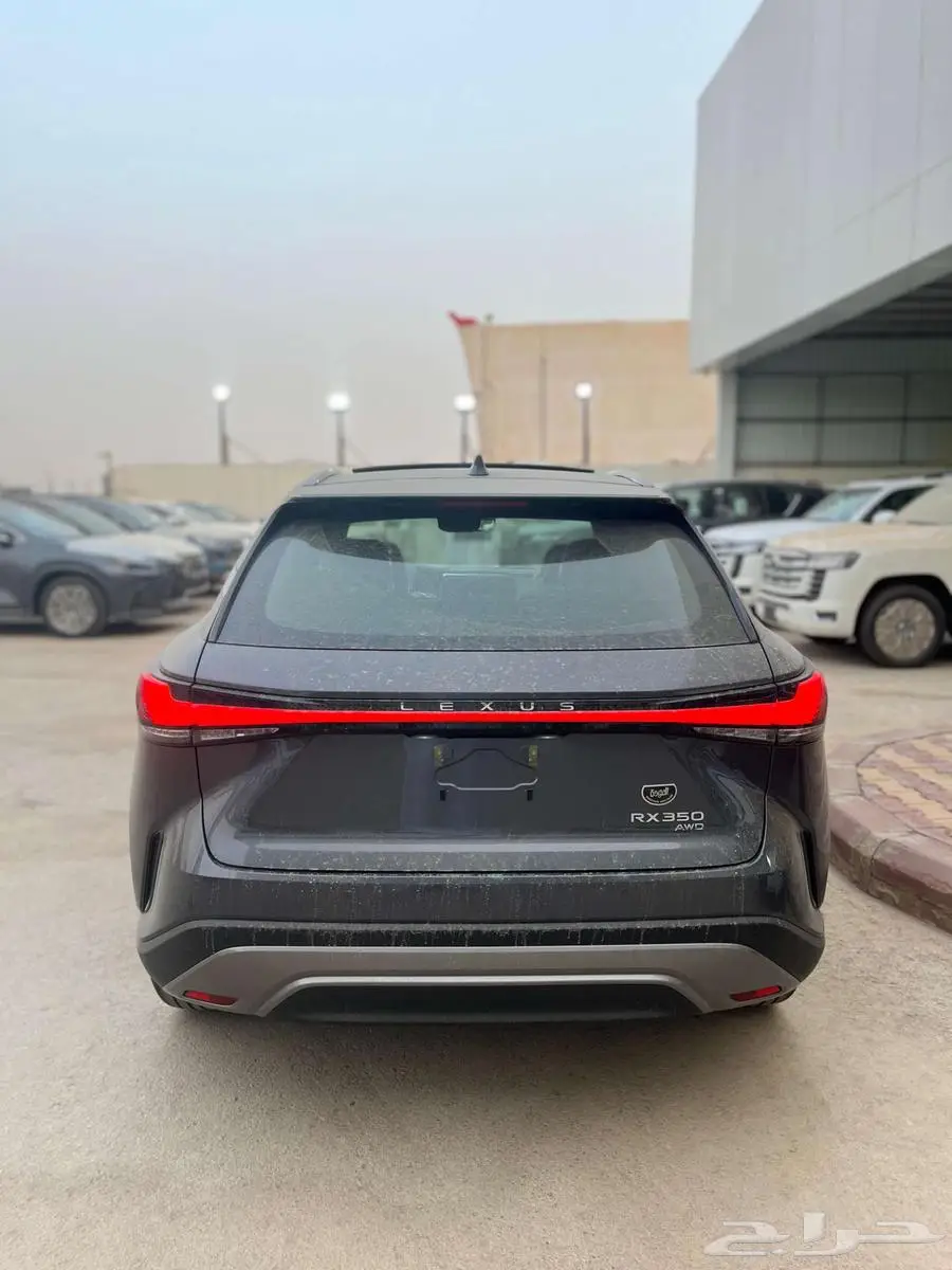 لكزس BB 350 RX جلد 2025 7