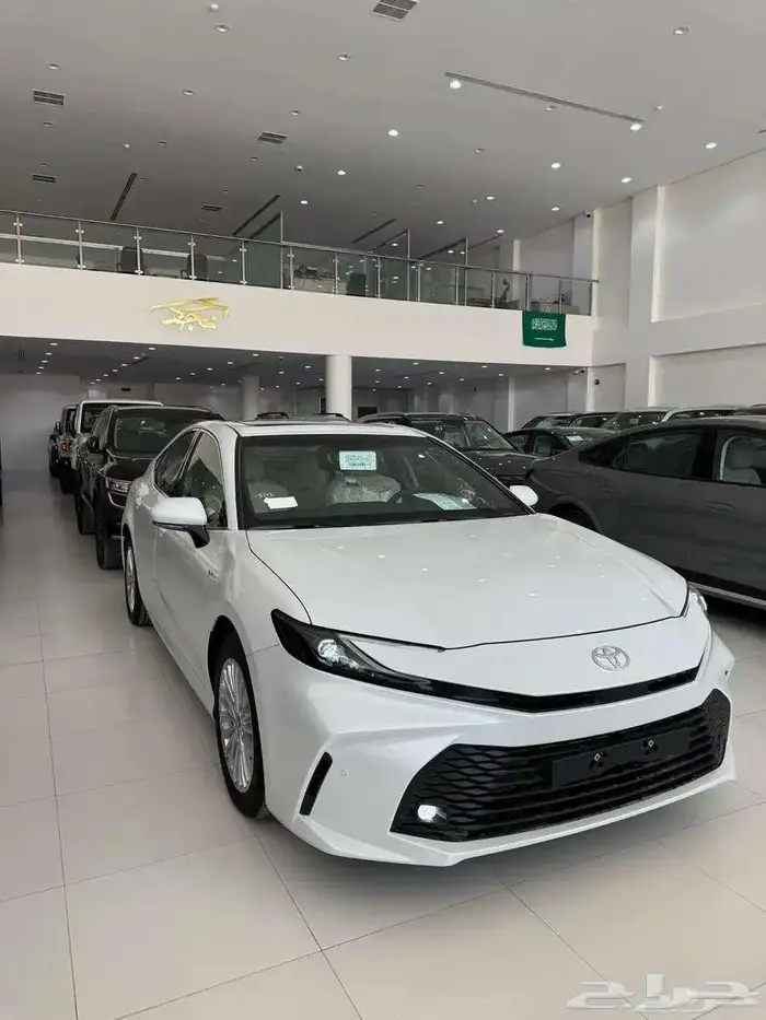 كامري E PLUS هايبرد 2025 كاش واقساط 1