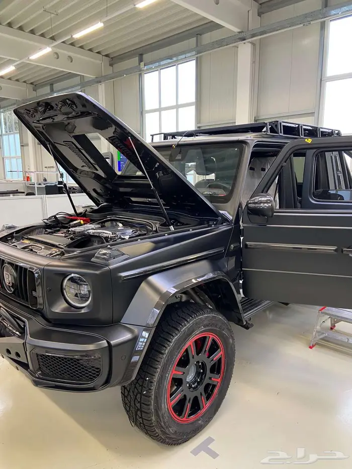 مرسيدس بنز Mercedes-Benz G 63 AMG BRABUS XLP 900 6X6 4