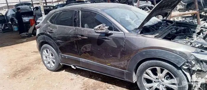 تشليح قطع غيار مازدا CX30 4