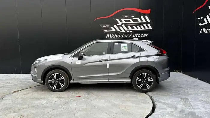 ميتسوبيشي كليبس كروس GLS 2025 4