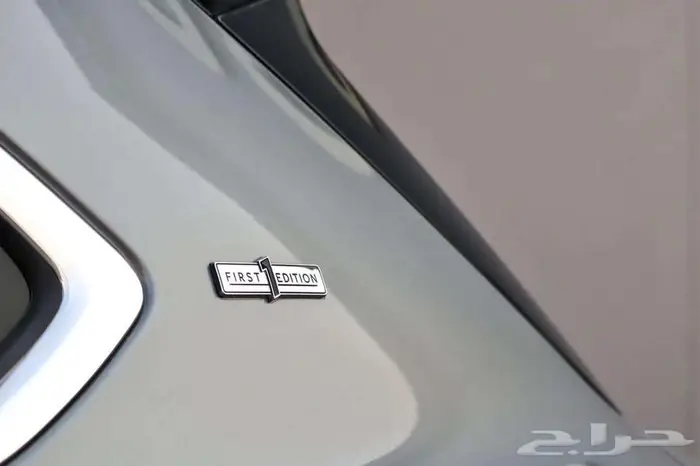 بنتلي بنتيقا V8 فريست اديشن 2021 25