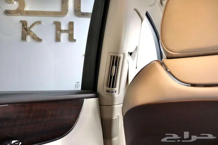 بنتلي بنتيقا V8 فريست اديشن 2021 10