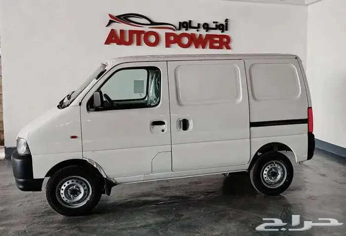 سوزوكي APV فان 2025 3
