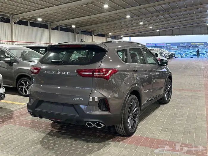 جيتور X70 لاكجري موديل 2025 عدد 7 راكب 4