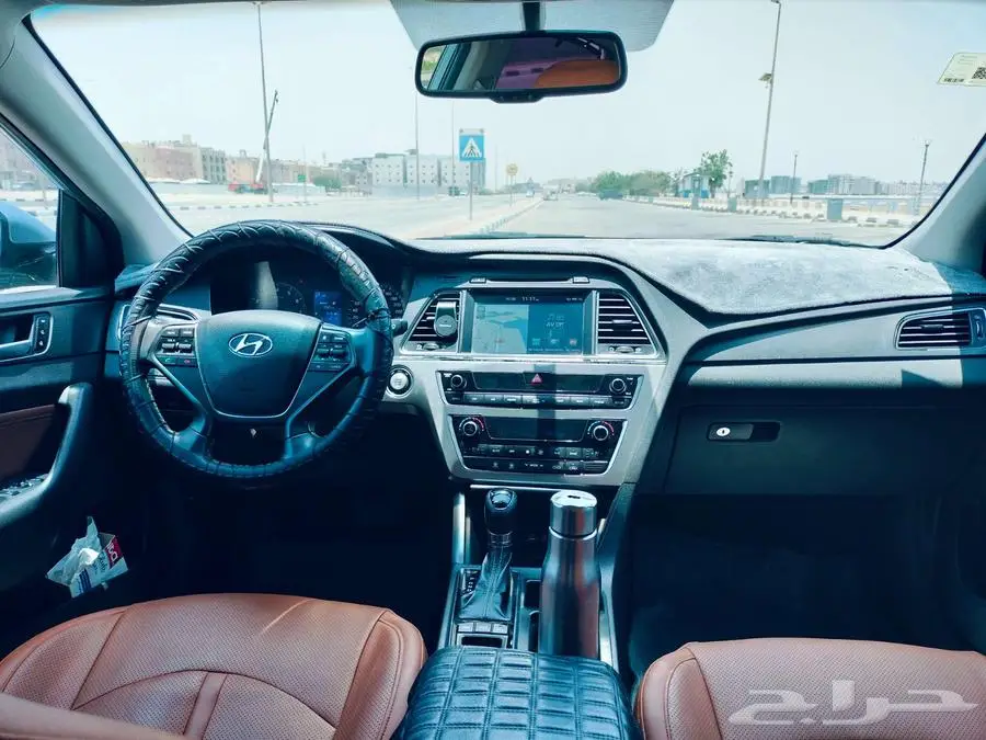 Hyundia Sonata 1