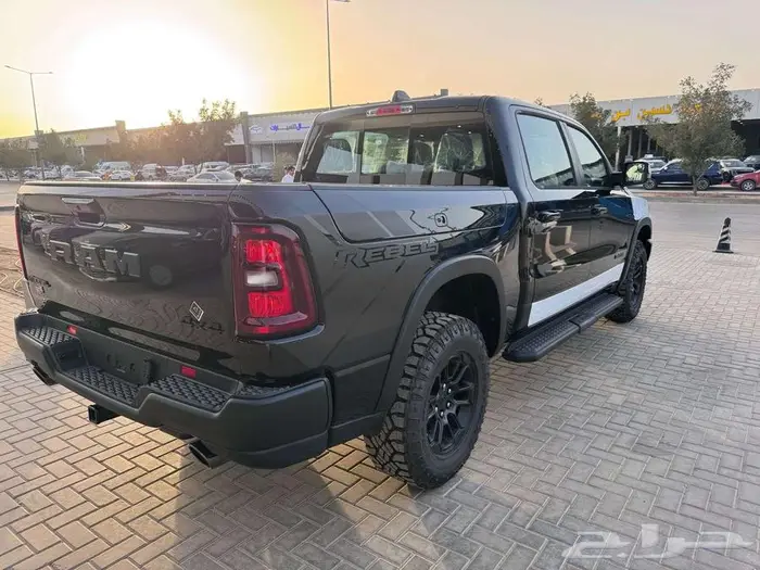 دودج رام 1500 ربيل موديل 2025 أقساط او كاش 8