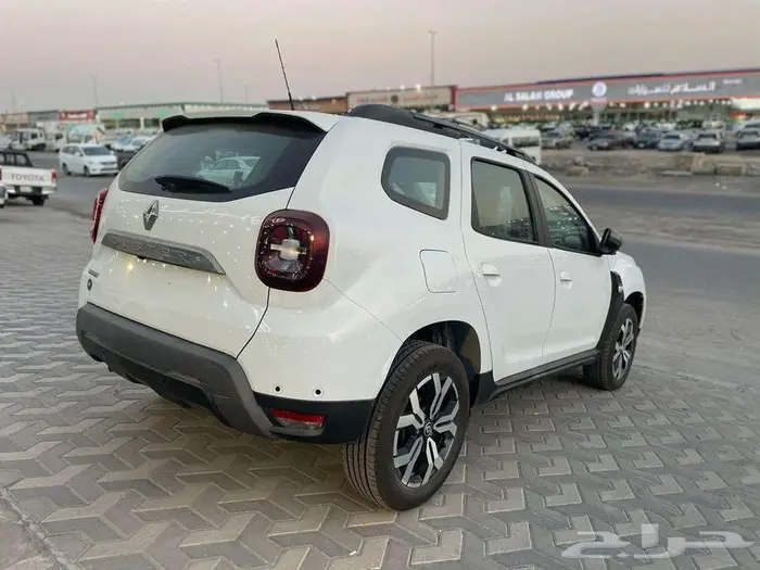 رينو داستر LE موديل 2024 3